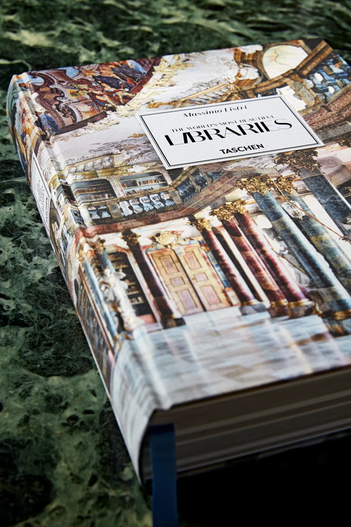 Massimo Listri. The World’s Most Beautiful Libraries